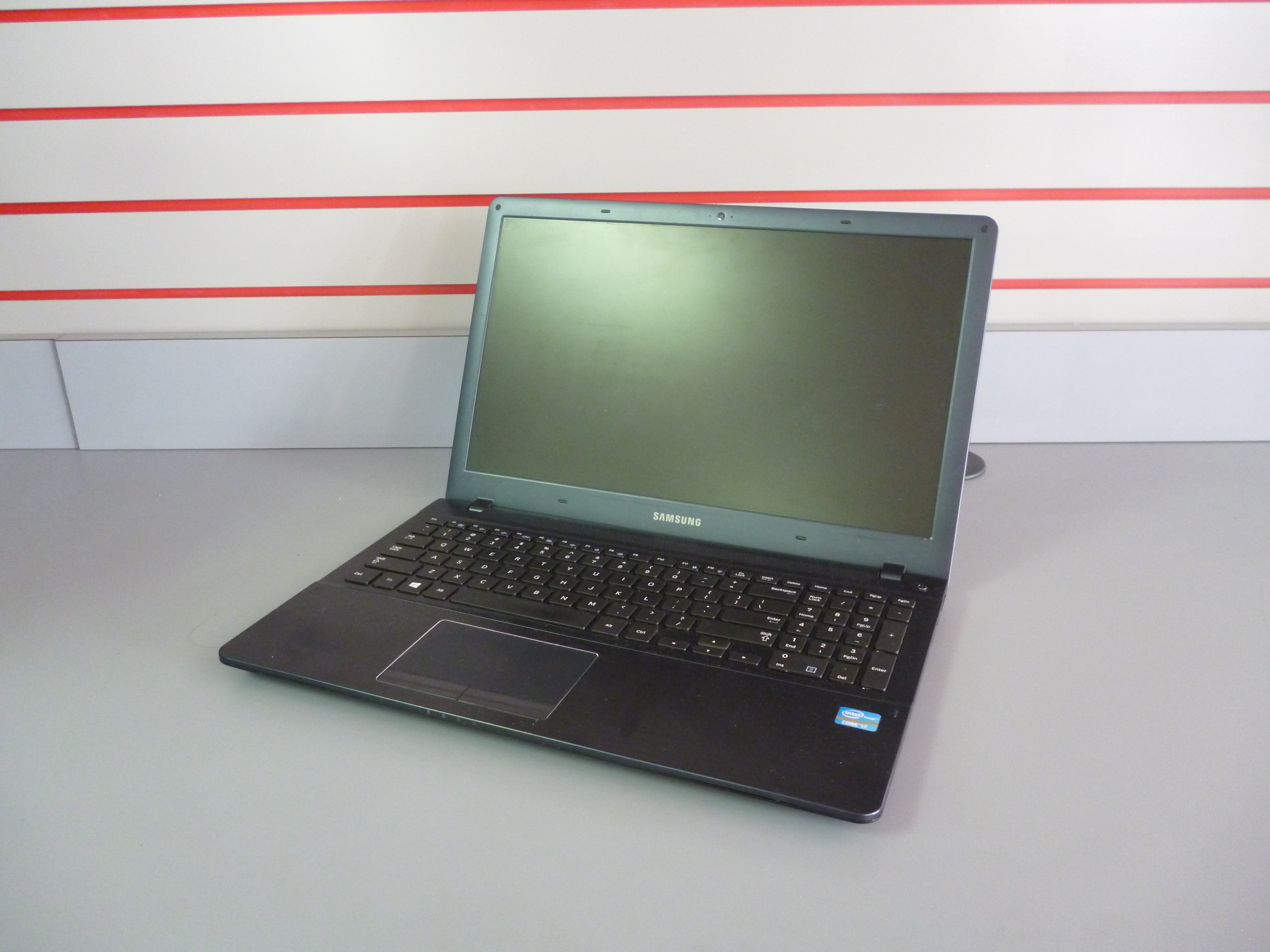 Samsung ATIV Book 4