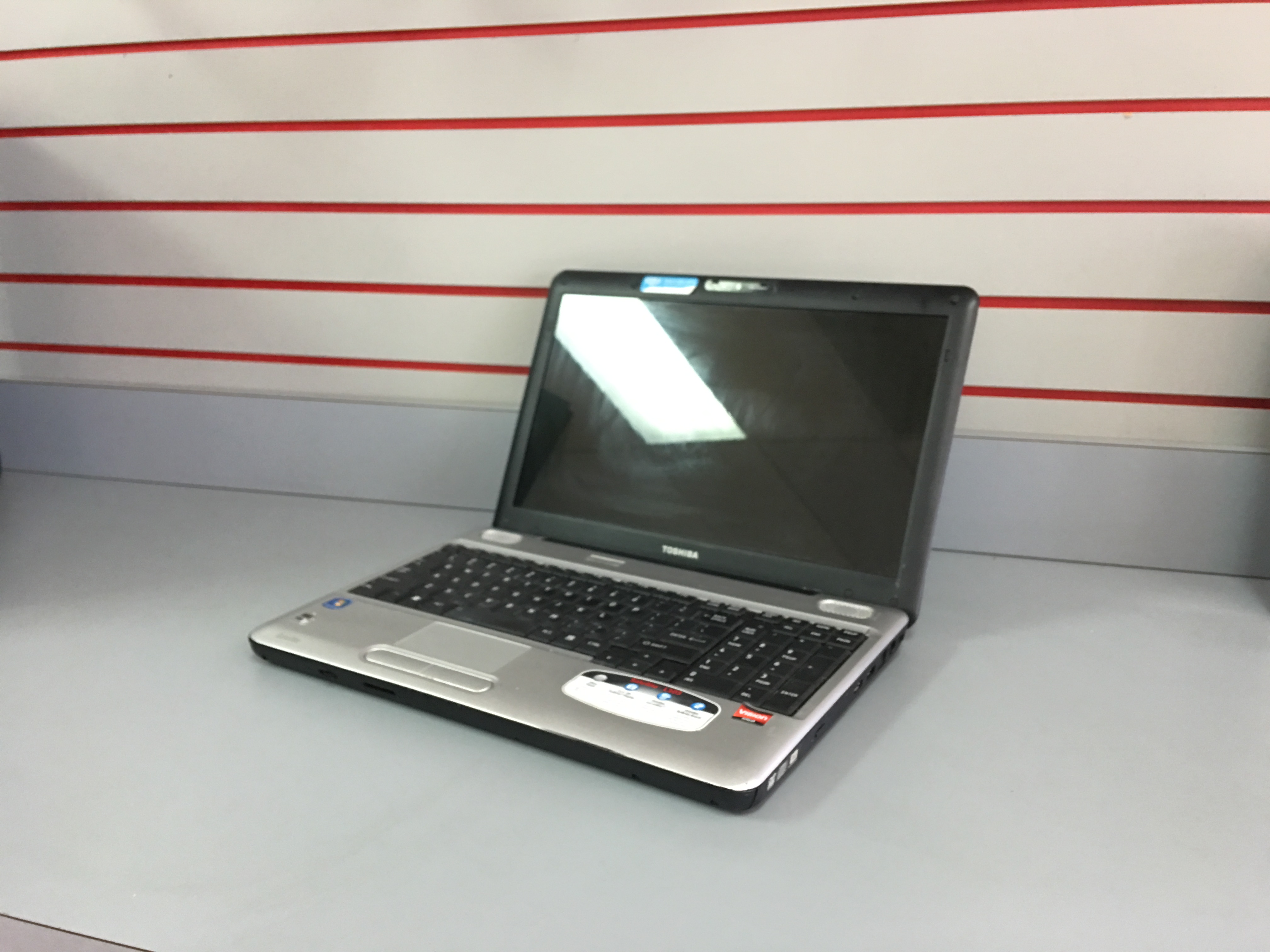 TOSHIBA SATELLITE L505D-LS5006